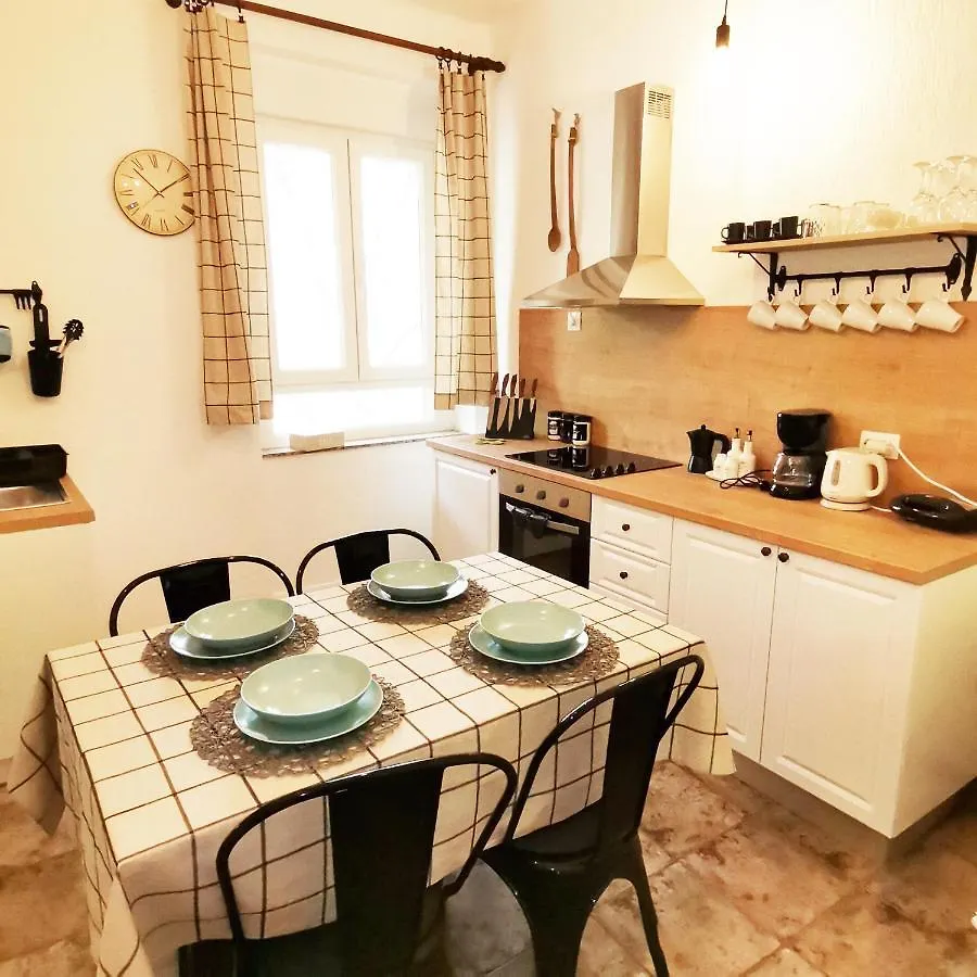 Apartment Apartman Flavia Rijeka
